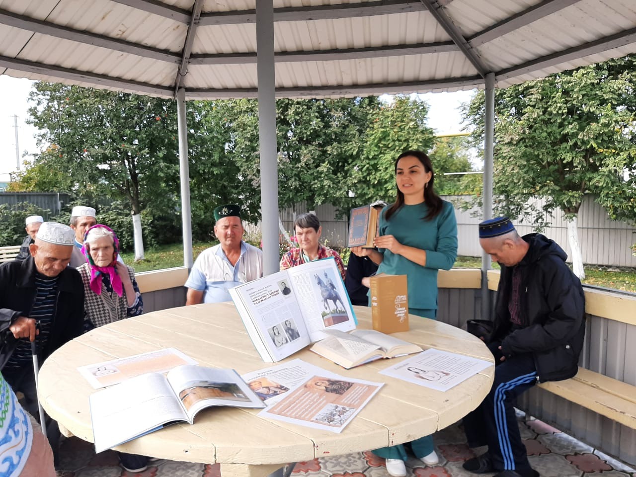 В Муслюмовском доме-интернате почтили память Дуровой Н.А.